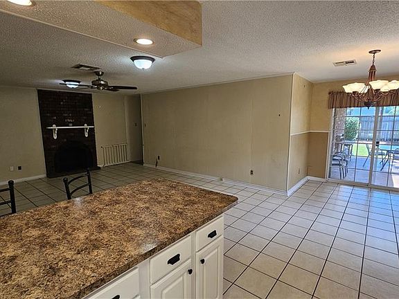 4th image of 2021 Richland Ave