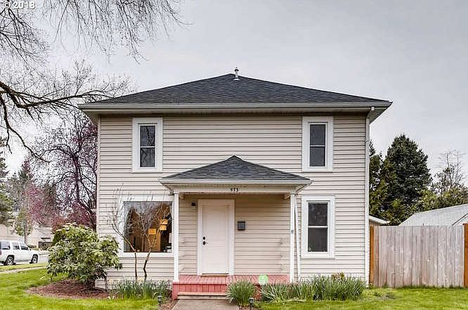 1st image of 573 SE 6th Ave