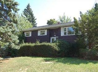 8 Joy Pl, Ronkonkoma, NY 11779