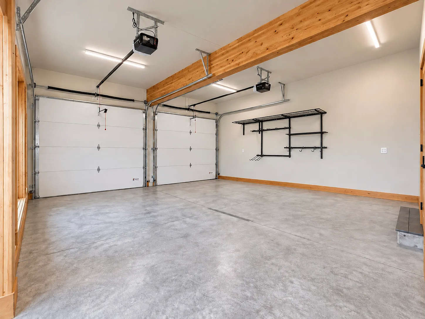 3 bed, 1176 sqft, $3,950 — Photo 4