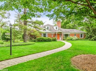 243 Linden Rd, Barrington, IL 60010