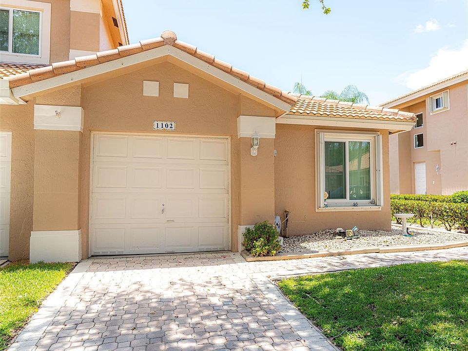 1st image of 1102 SW 158th Avenue