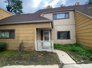 13 Dover Dr, Lindenwold, NJ 08021