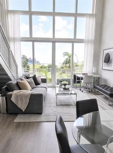 253 NE 2nd St APT 433, Miami, FL, 33132