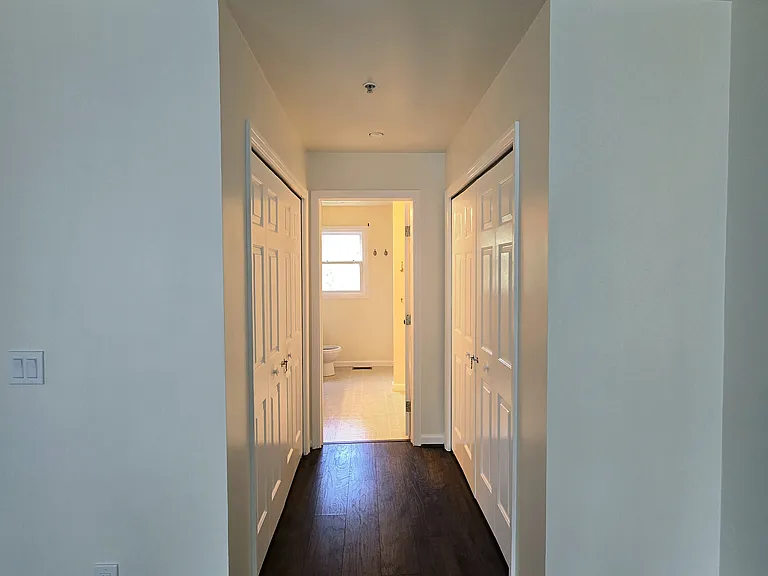 514 Saint Mary St — Photo 9