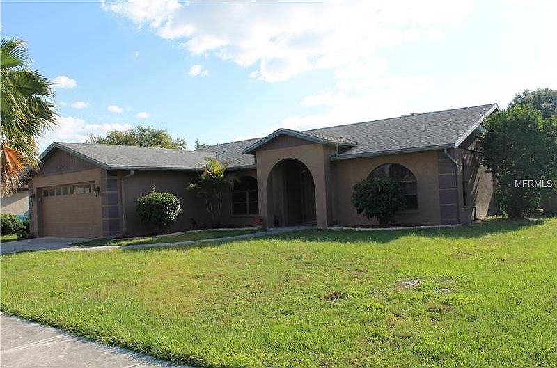 1st image of 2627 Briar Oak Cir