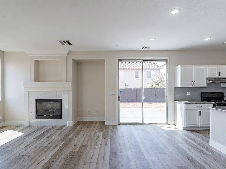 8487 Cobble Village Ct — Photo 5
