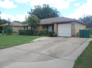 122 E Milas Ln, Glenn Heights, TX 75154