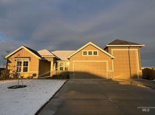8768 E Lavender Dr, Nampa, ID 83687