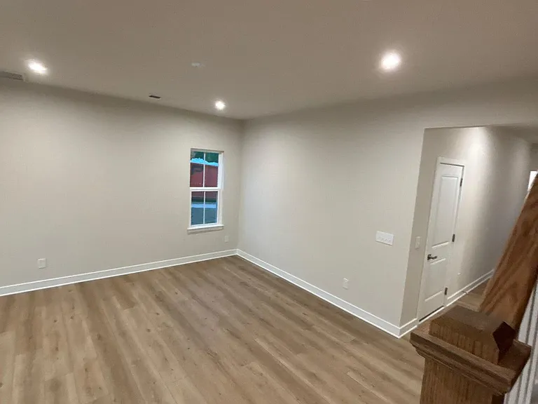 206 Lograto Ln — Photo 15