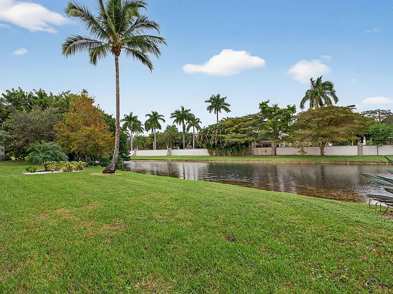 2501 Antigua Ter #D1 — Photo 14