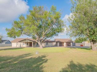 6 Fairview Dr, Round Rock, TX 78665