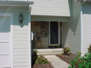190 Country Club Rd APT 102, Rockwood, TN 37854
