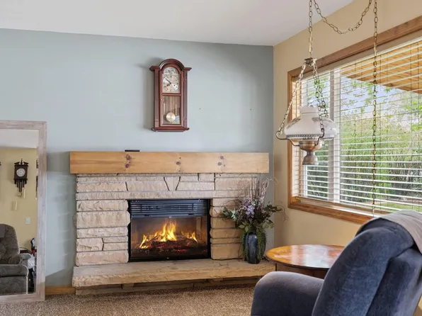 1225 N 4th St, Berthoud, CO 80513