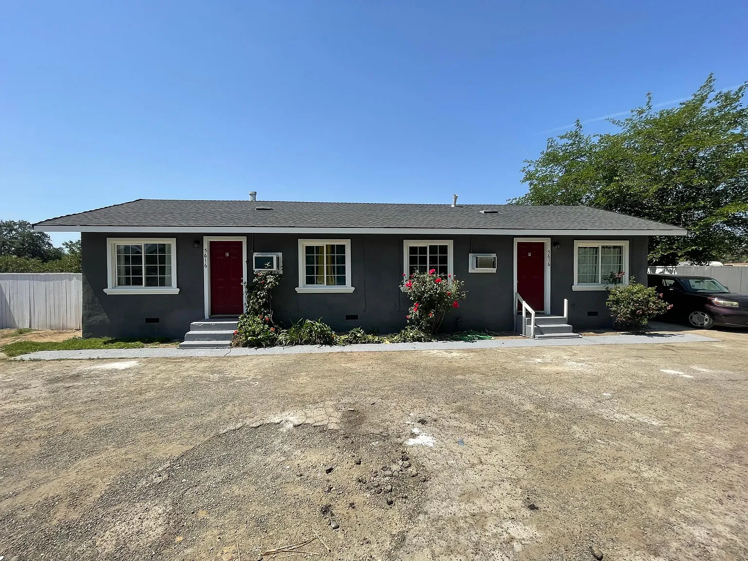 2 bed, 600 sqft, $1,550 — Photo 1