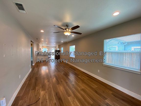 3rd image of 3800 40th St