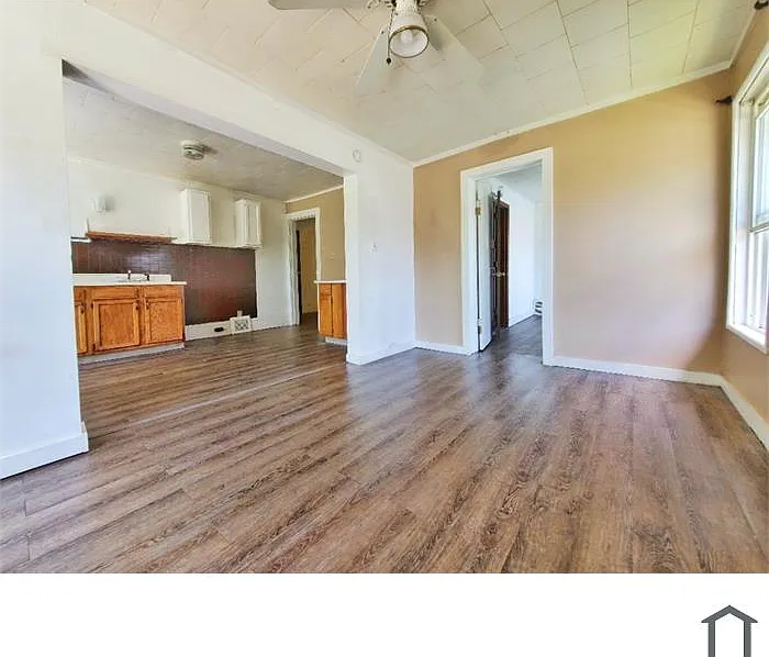 3 bed, 1800 sqft, $1,299 — Photo 3