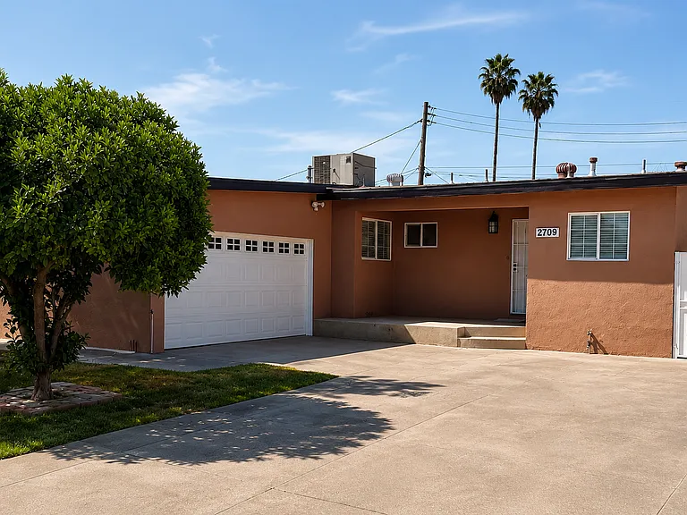2709 Dore Dr — Photo 1