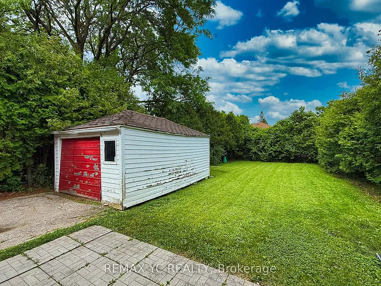 77 Talbot Rd — Photo 30