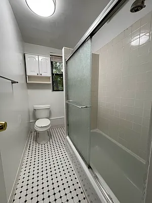 Rented by Charie Properties LLC | media 27