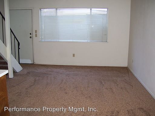 2nd image of 6088 N Fresno St