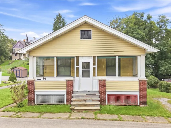 34 School St, Sharpsville, PA 16150