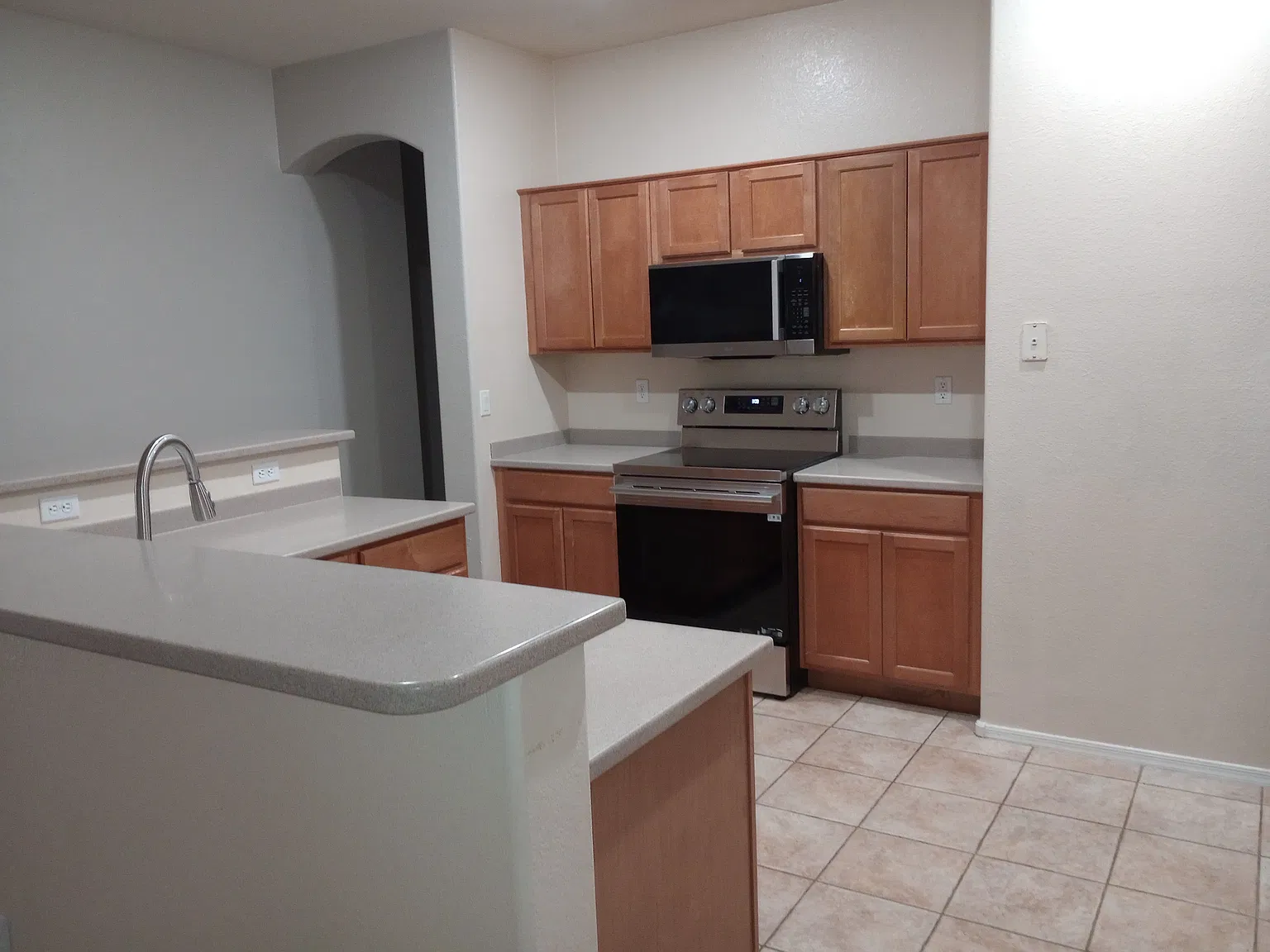 3 bed, 1767 sqft, $2,200 — Photo 4