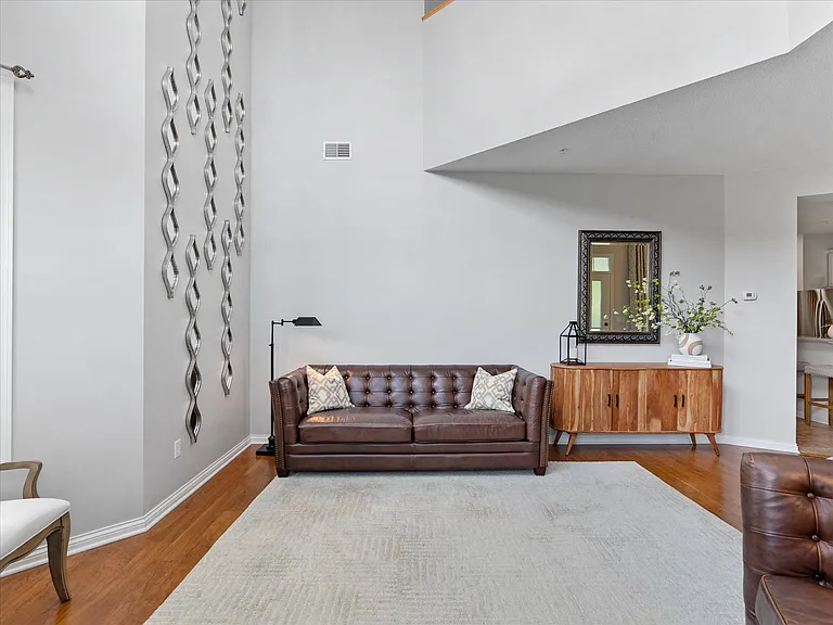 9660 Washington Blvd #3 — Photo 8