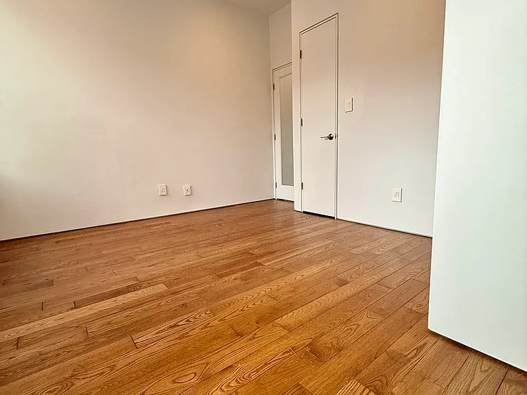 1587 2nd Ave #3F — Photo 9