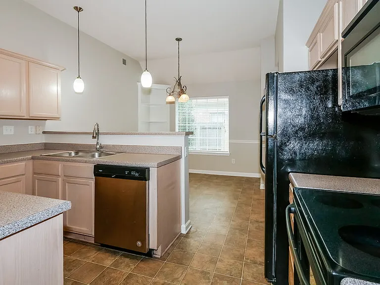 1596 Far Dr — Photo 7