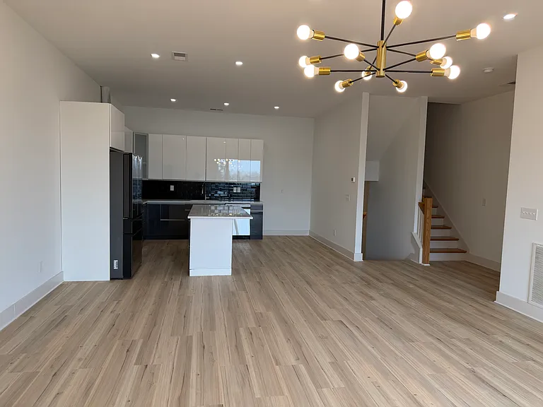 105 Hart Ln #C — Photo 7