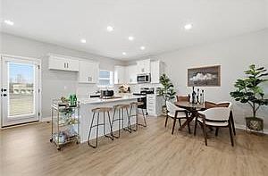 1st image of 4711 Brentwood Ave