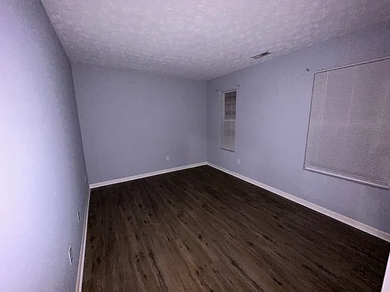 5221 Bombay Dr — Photo 18