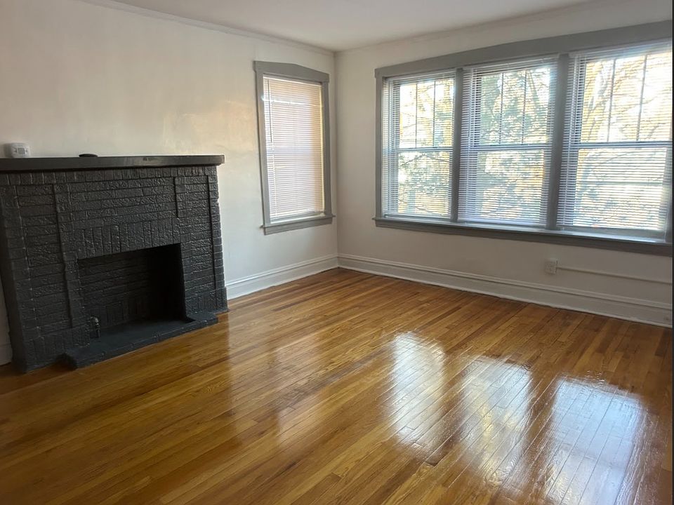 1st image of 113 Harrison St APT 1