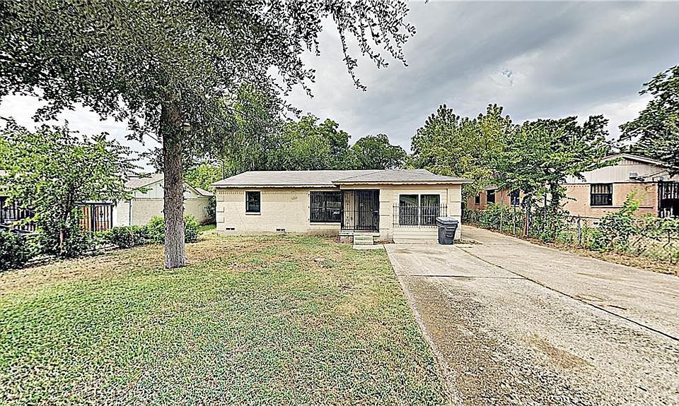 1st image of 4015 Wind River Dr