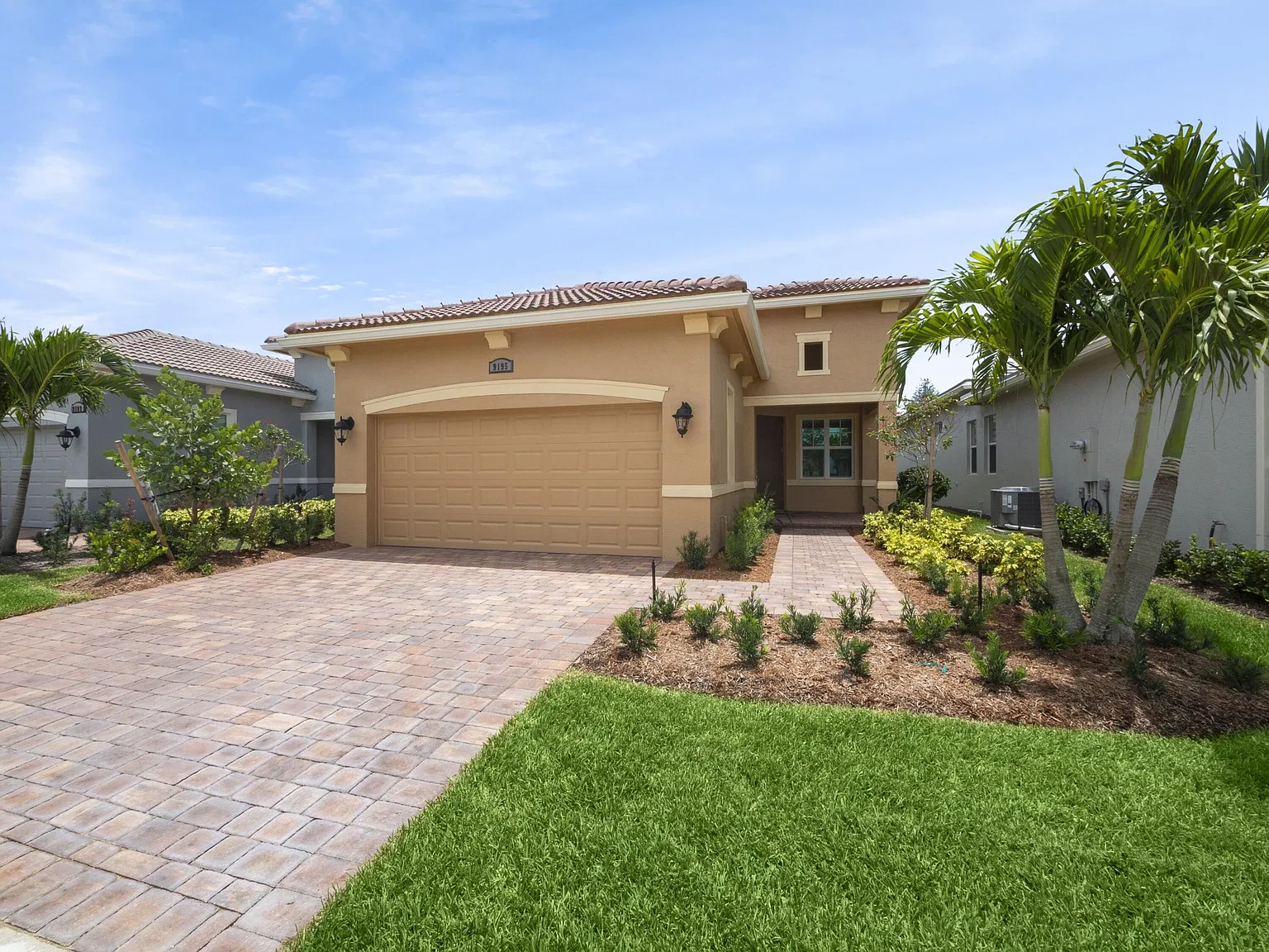 3 bed, 2.0 bath, 1646 sqft, $2,950 — Photo 1