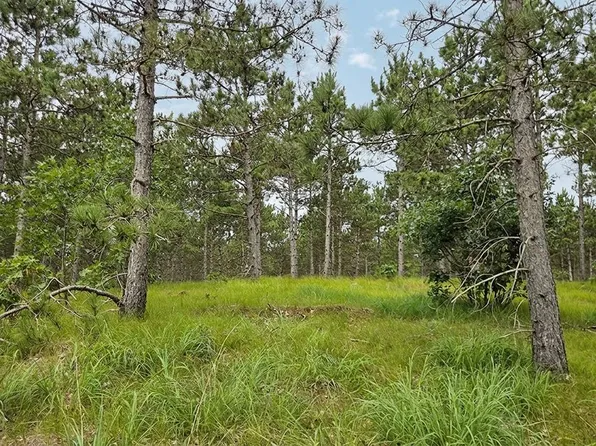 7 Hidden Trl, Nekoosa, WI 54457