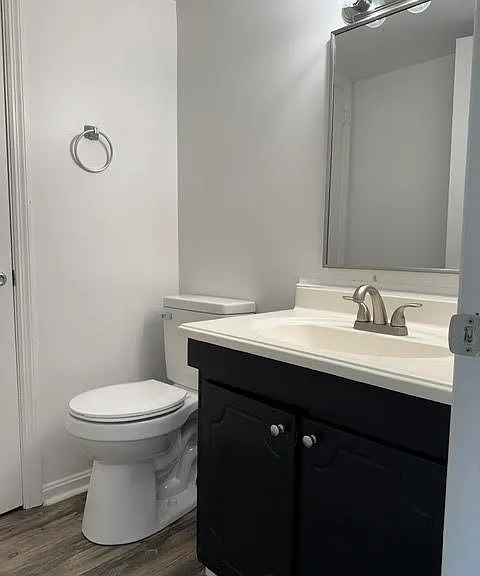 3459 Sutherland Dr — Photo 4