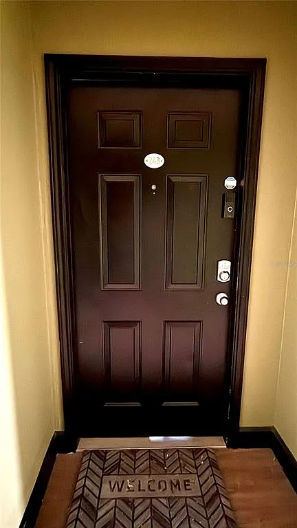 2 bed, 2.0 bath, 1085 sqft, $2,200 — Photo 3