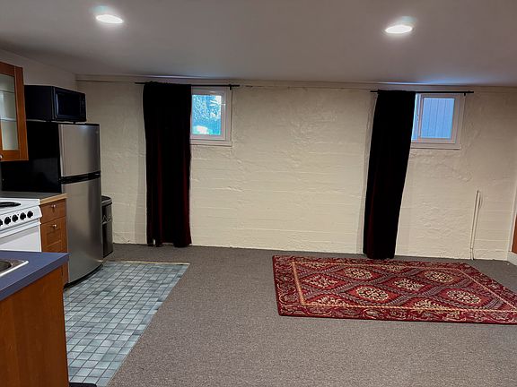 living room without furniture