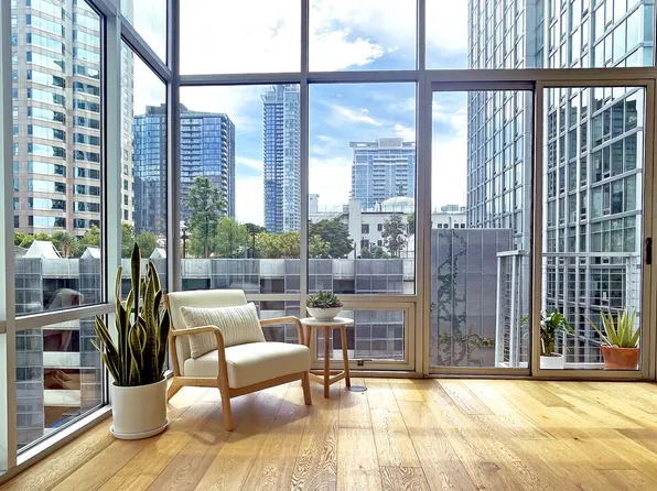 645 W 9th St APT 720, Los Angeles, CA 90015