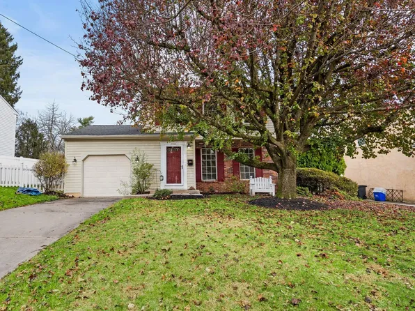 8143 Lare St, Philadelphia, PA 19128