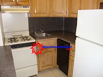 Rented by Jerry F Leazer LREB