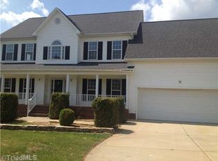 8500 Masons Pond Dr, Colfax, NC 27235