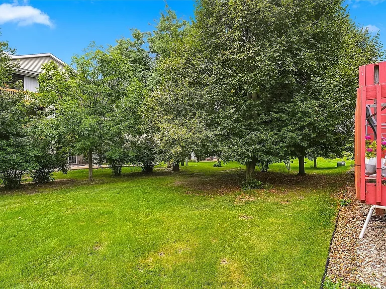660 Magnolia Ln #2 — Photo 27