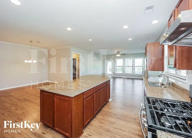 206 Florence Rd — Photo 7