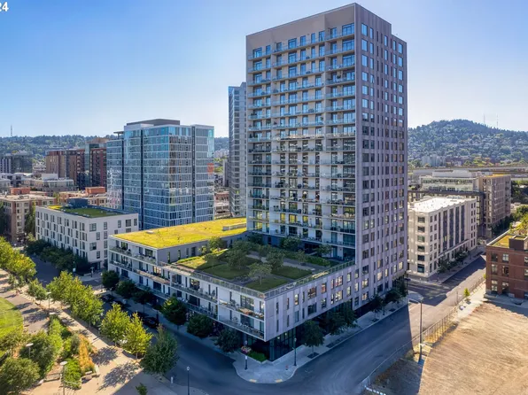 1150 NW Quimby St Unit 208, Portland, OR 97209