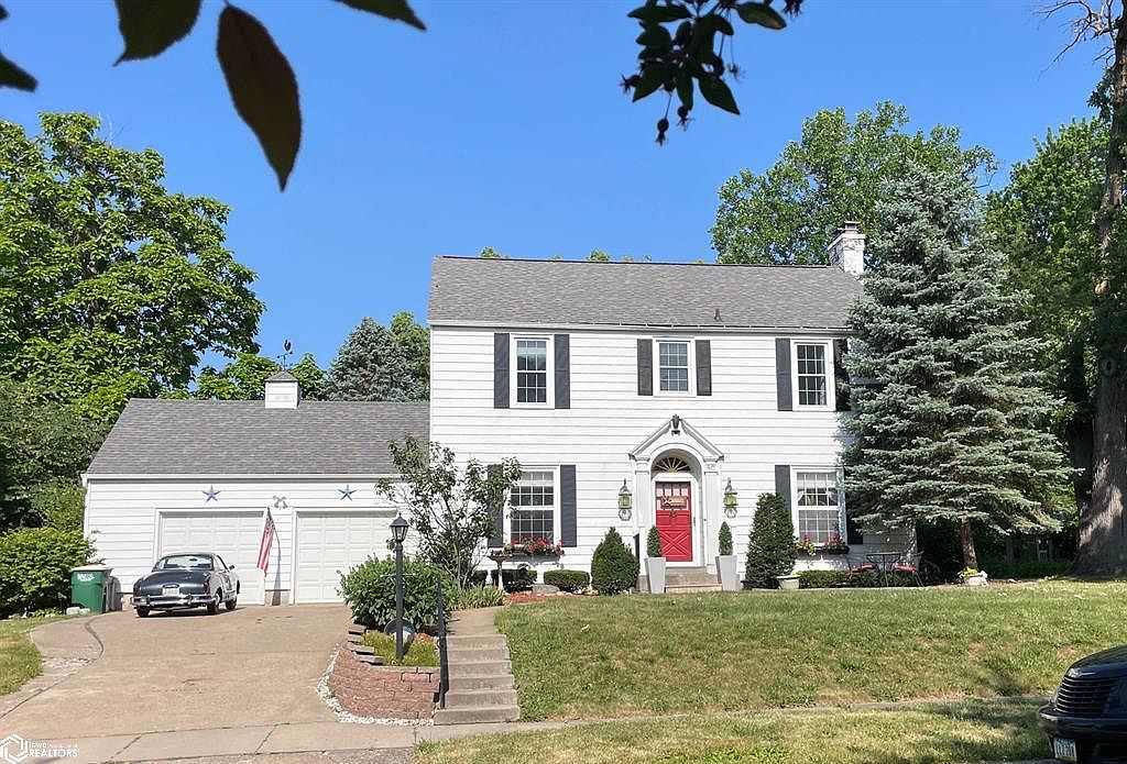 50 N Park St, Fairfield, IA 52556 Zillow