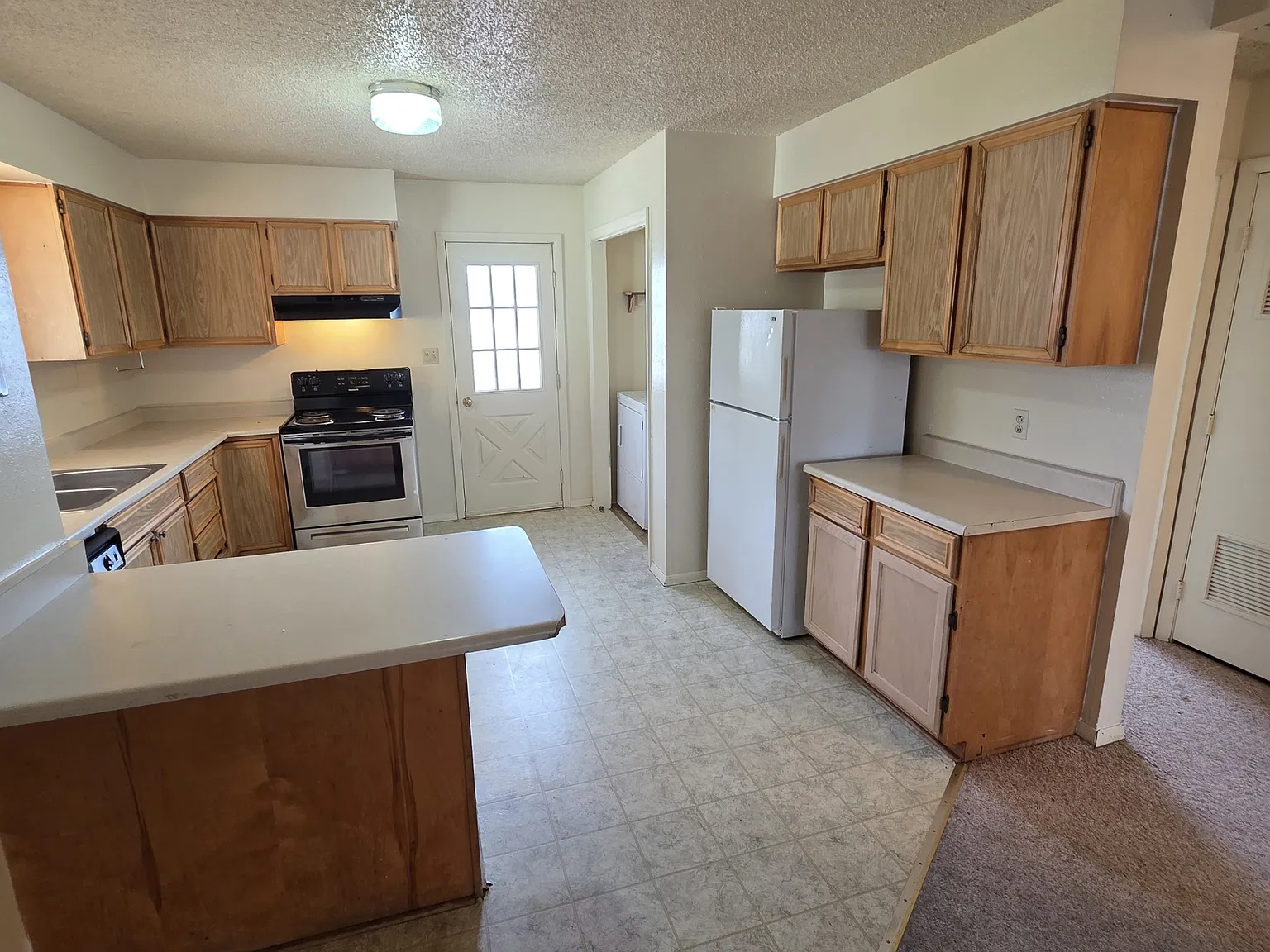 3226 Rood Ave - 1 — Photo 3