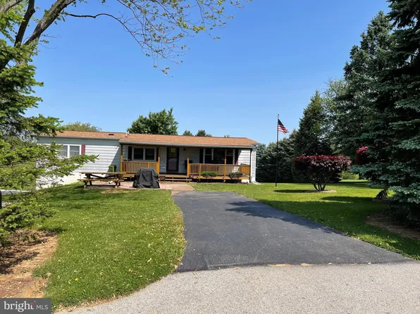 1411 Sweitzer Rd, New Freedom, PA 17349